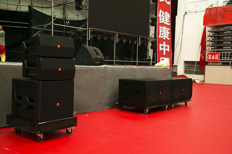 麻豆app下载污场演出的扩声系统设计