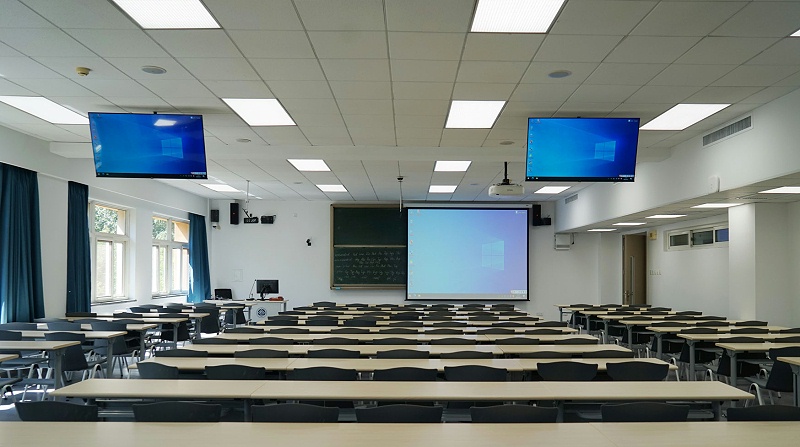 1学校教室麻豆app下载安卓免费系统有哪些